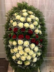 Траурный венок из живых цветов №14